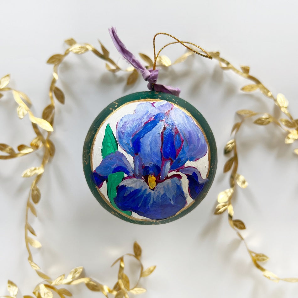Emerald Jeweled Iris Ornament 1