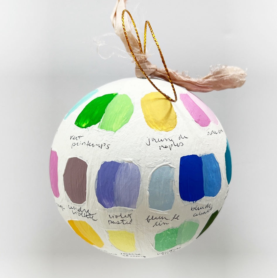 Georgia Artist Palette Round Ornament